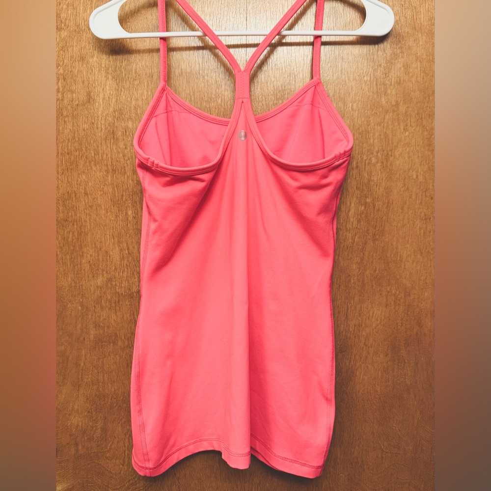 Lululemon Razorback Top, Size 8 - Picture 2 of 4